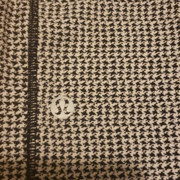 Lululemon tights - Picture 4 of 6